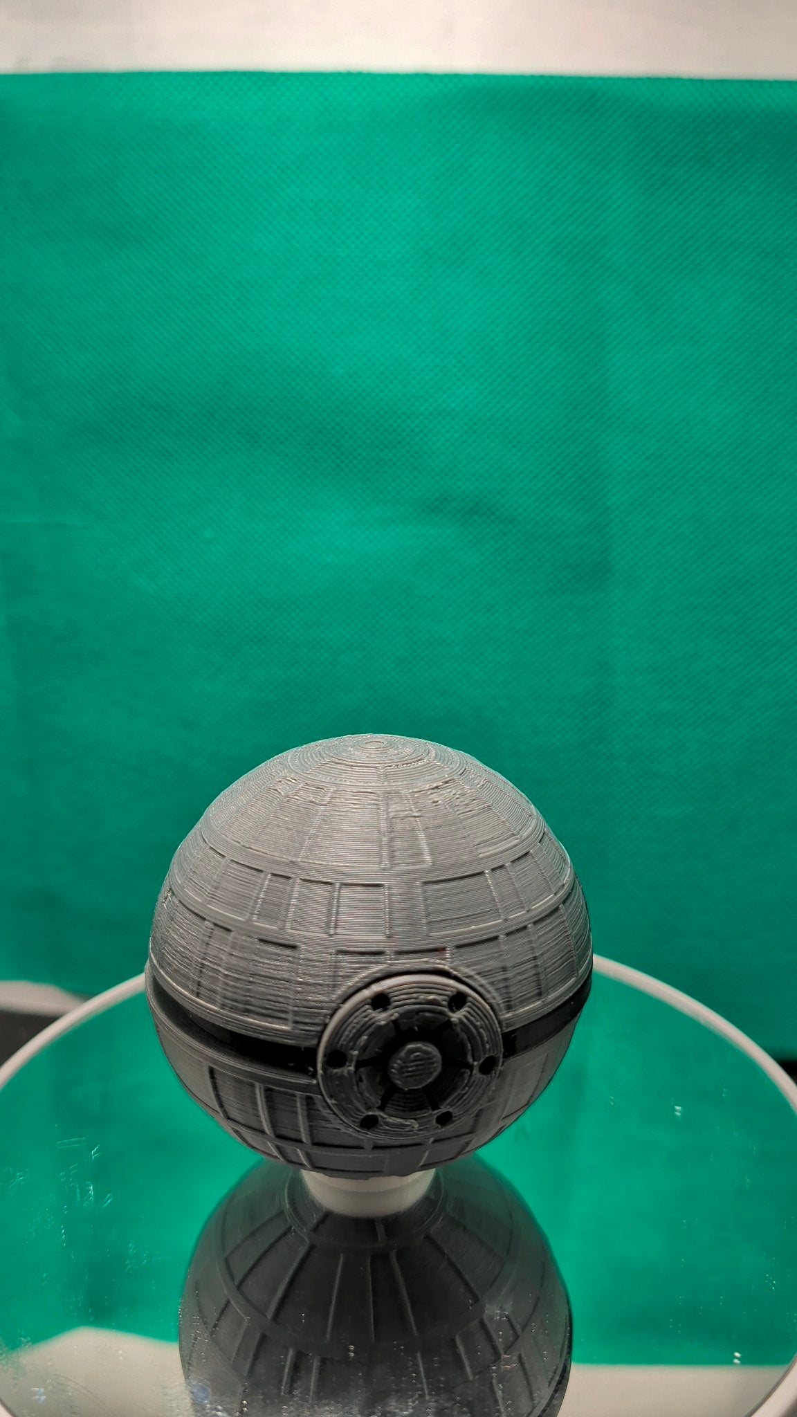 Death Ball Poke Star - 3D Printed Opening Pokeball Capsule, Gray / Black