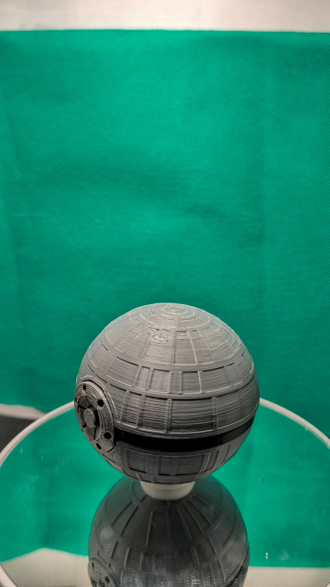 Death Ball Poke Star - 3D Printed Opening Pokeball Capsule, Gray / Black