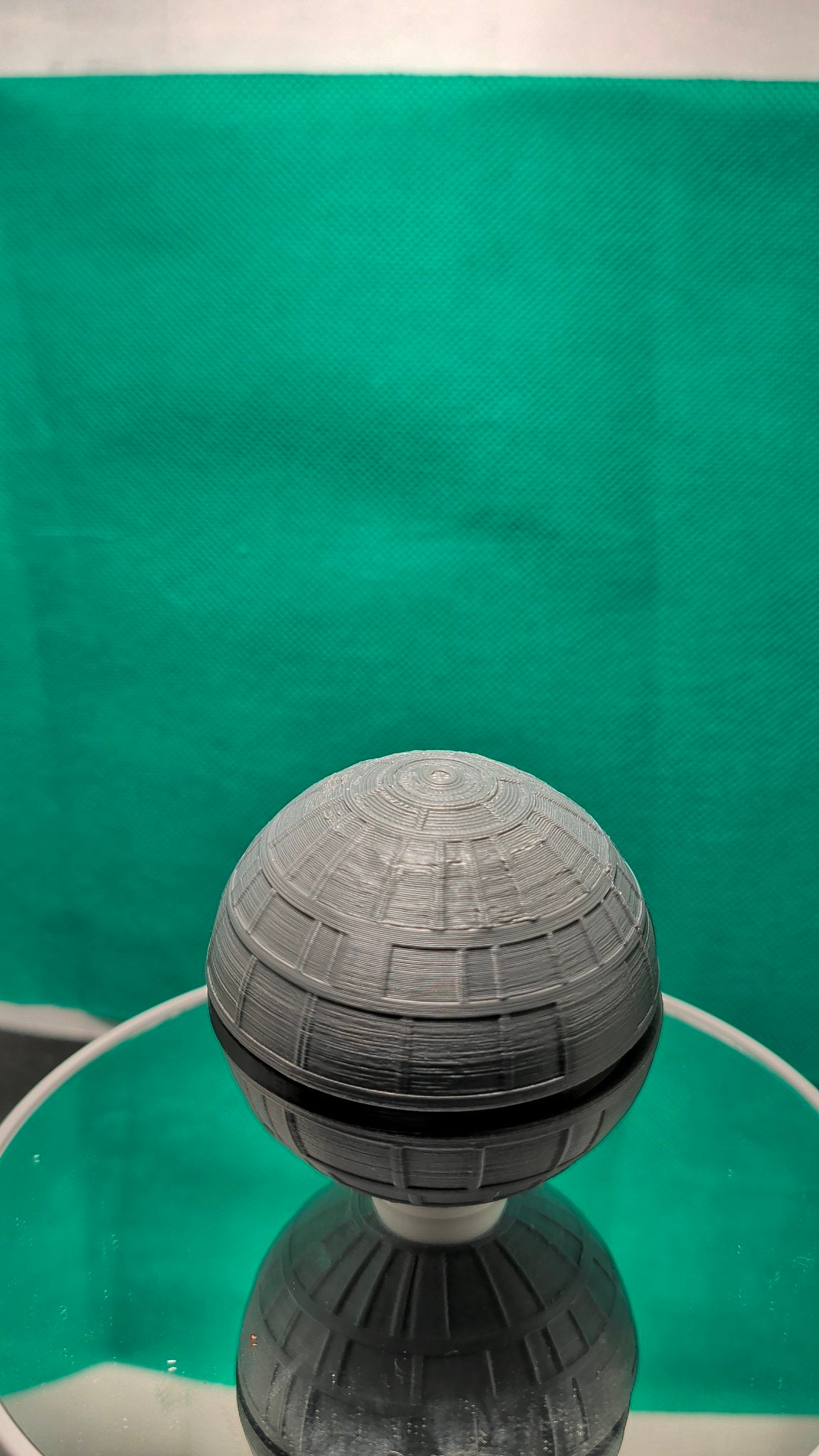 Death Ball Poke Star - 3D Printed Opening Pokeball Capsule, Gray / Black