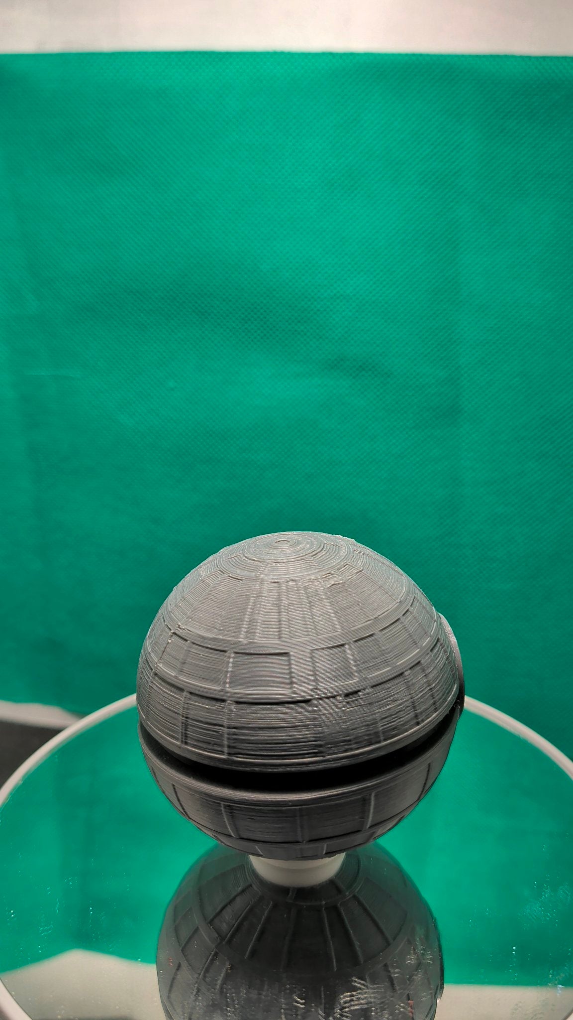 Death Ball Poke Star - 3D Printed Opening Pokeball Capsule, Gray / Black