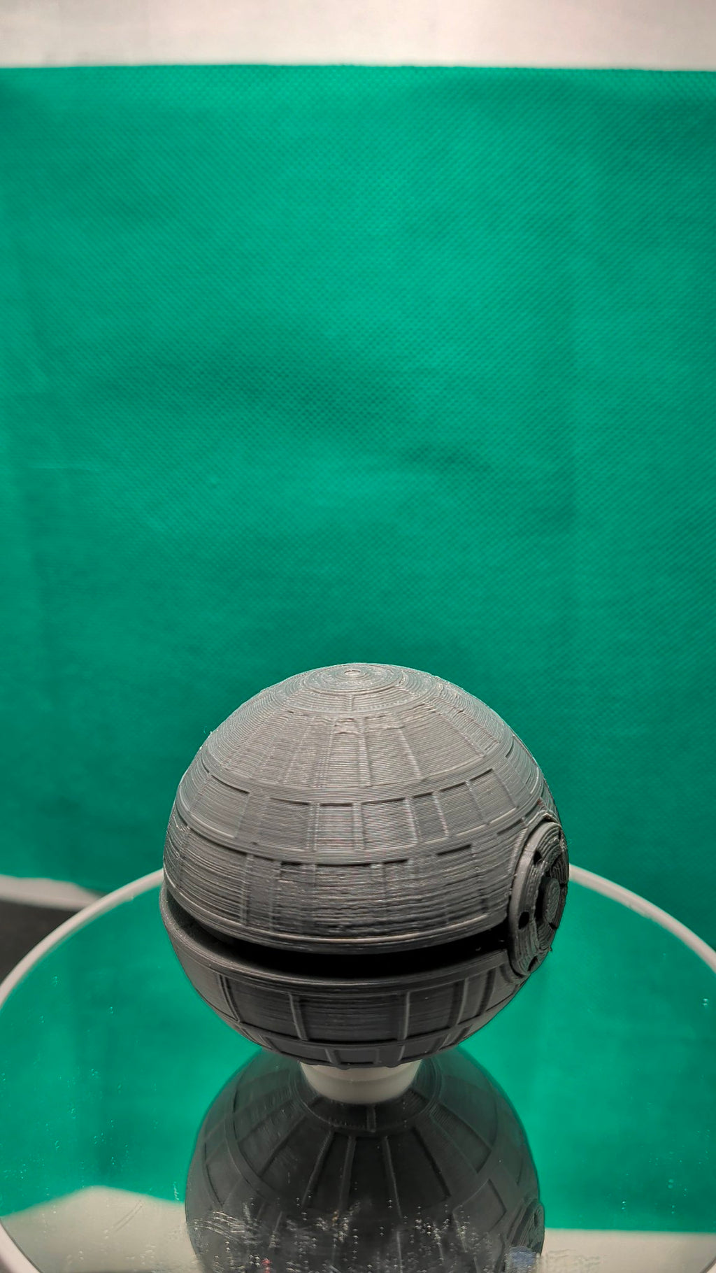 Death Ball Poke Star - 3D Printed Opening Pokeball Capsule, Gray / Black