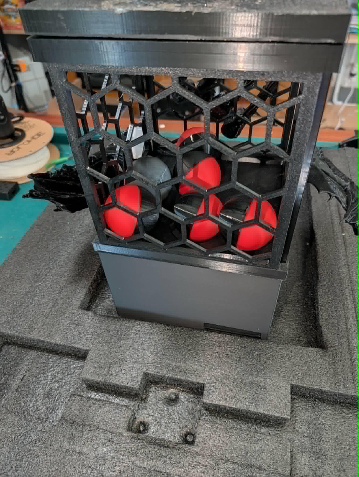 Dragon RR3D Capsule Gachapon Style Machine | 3D Printed Sensory Desk Toy, ASMR Interactive Art