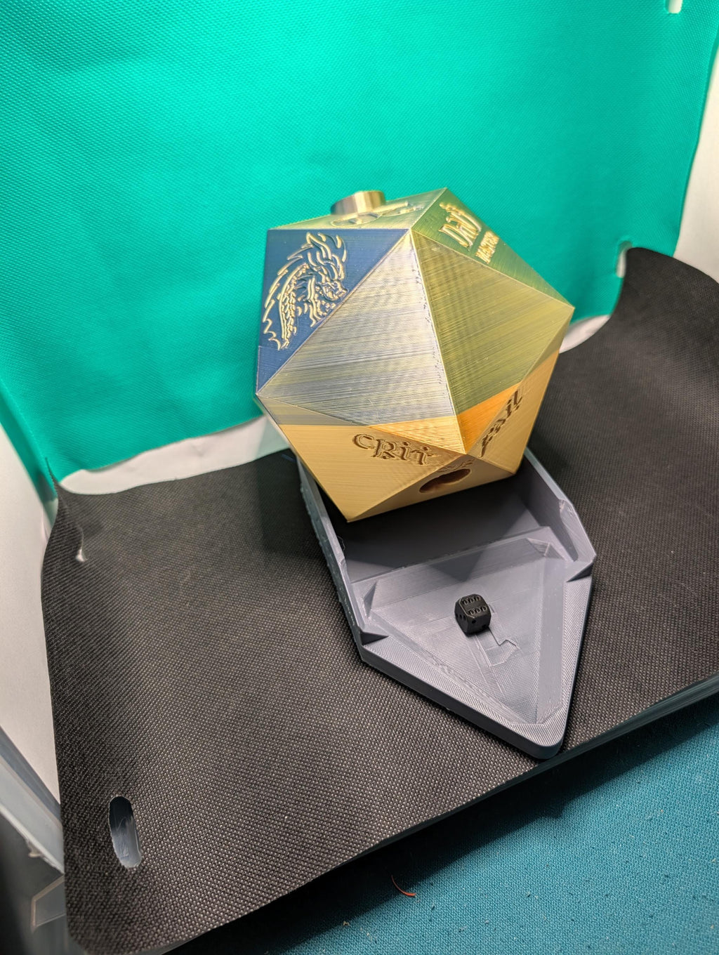 D20 Dice Tower with Tray – D&D Master Tabletop Roller (3D Printed)