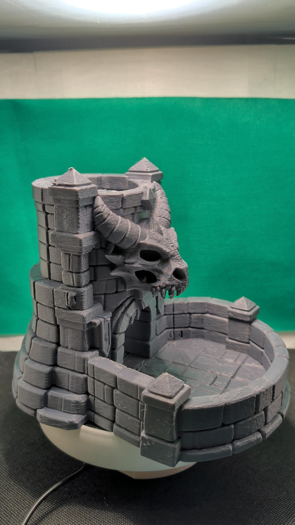 Dragon Skull Dice Tower – D&D Dice Roller, Dragon Lair Castle Tabletop Gaming Accessory, 3D Printed RPG Gift for Dungeon Masters, DND Gift