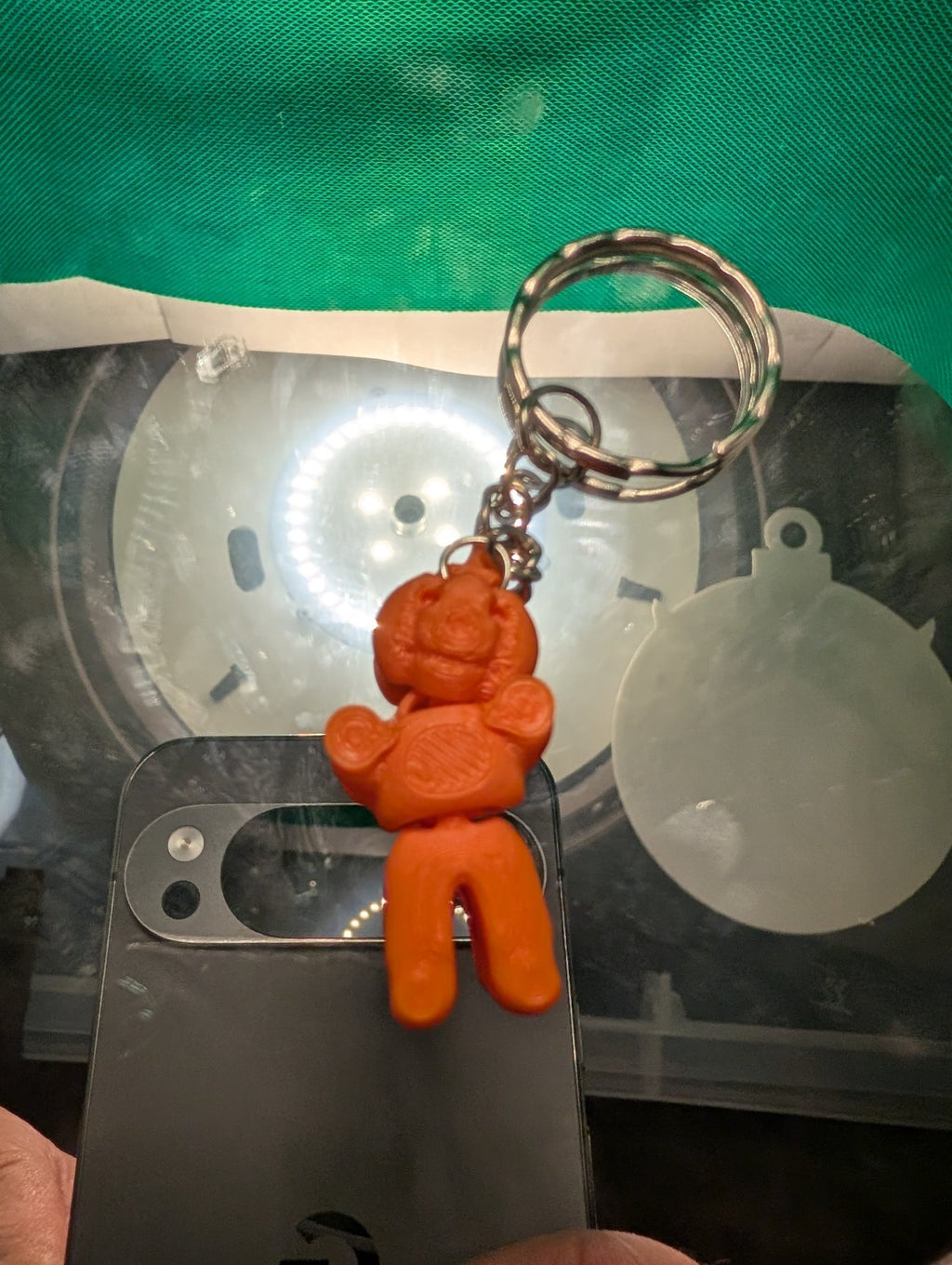 Articulated Pumpkin Guy Keychain – Cute 3D Printed Halloween Keychain, Posable Pumpkin Gift