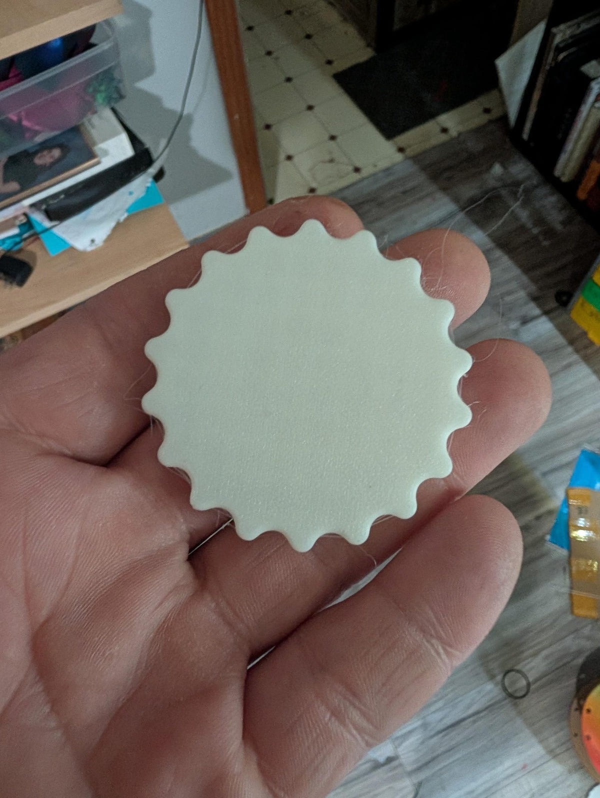 3D Printed Deodorant Dial Turn Assistant – Easy Grip for Arthritis, Weak Hands